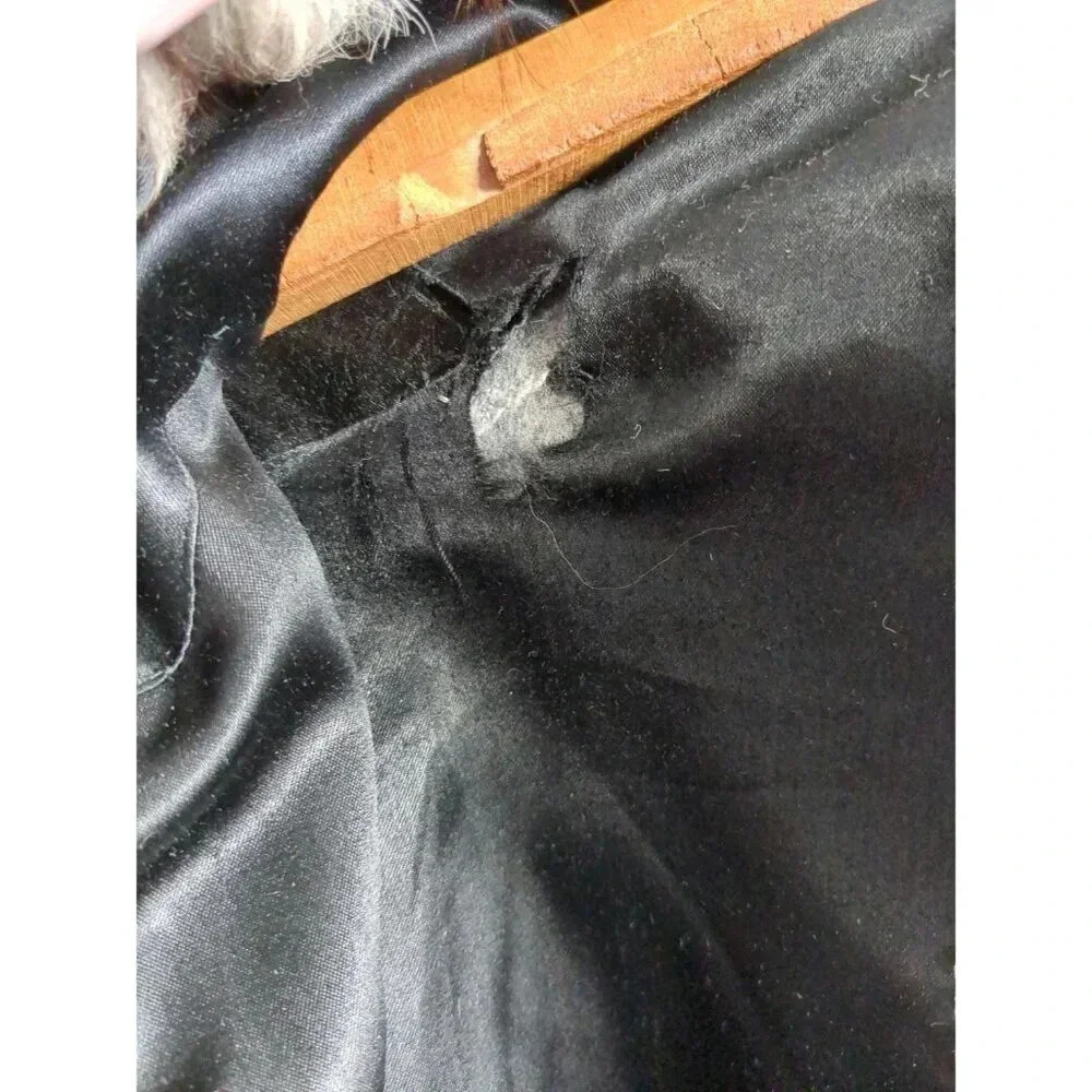 Kerr's fur parka and removable jacket - Picture 6 of 15